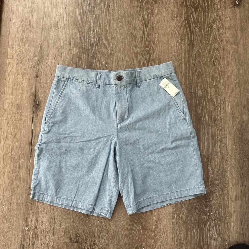 New GAP Men's Light Blue Casual #8 Shorts size 28